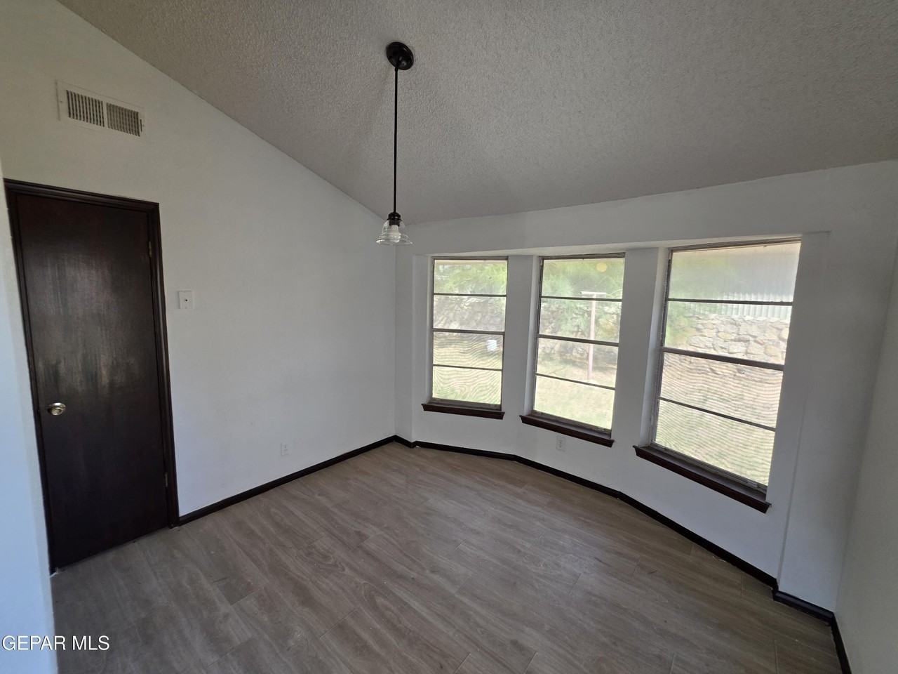 6056 Belladonna Cir - Photo 5 of 11