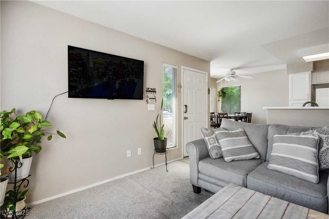 3042 Tarpon Dr #202 - Photo 5 of 26
