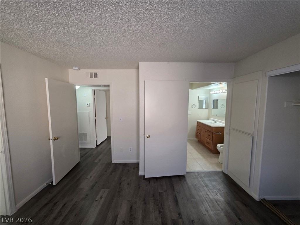 1608 N Torrey Pines Dr #103 - Photo 7 of 46