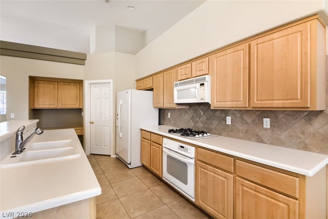 1107 Bear Cub Ct - Photo 5 of 17