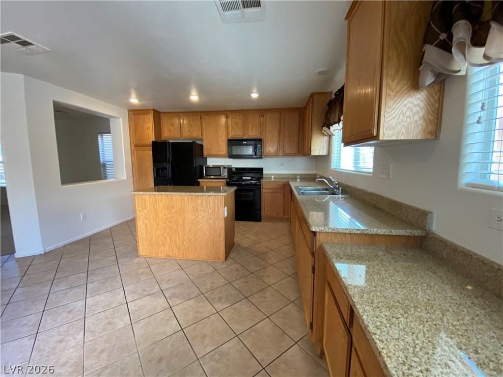 12035 Lewiston St - Photo 5 of 21