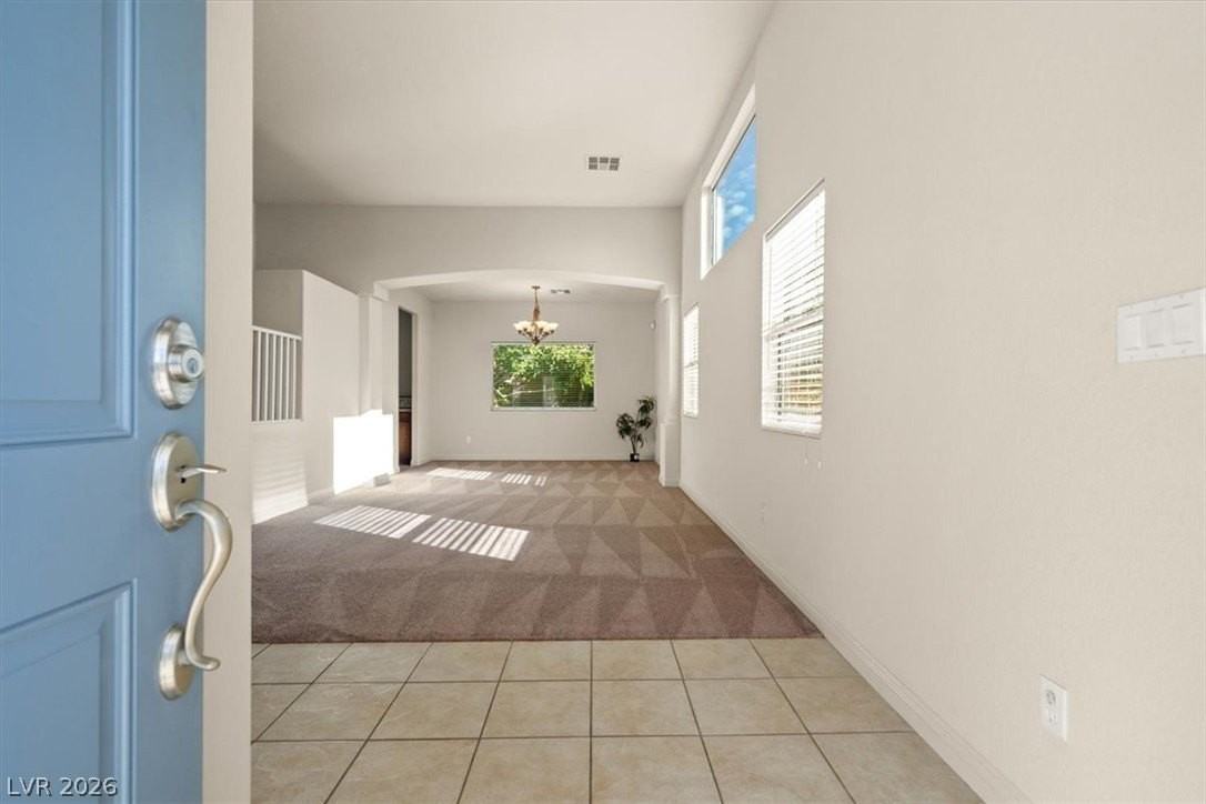 10532 Brownsville Ave - Photo 4 of 35