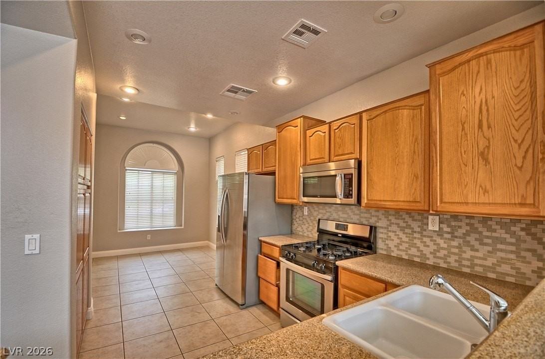 2277 Summer Home St - Photo 4 of 21