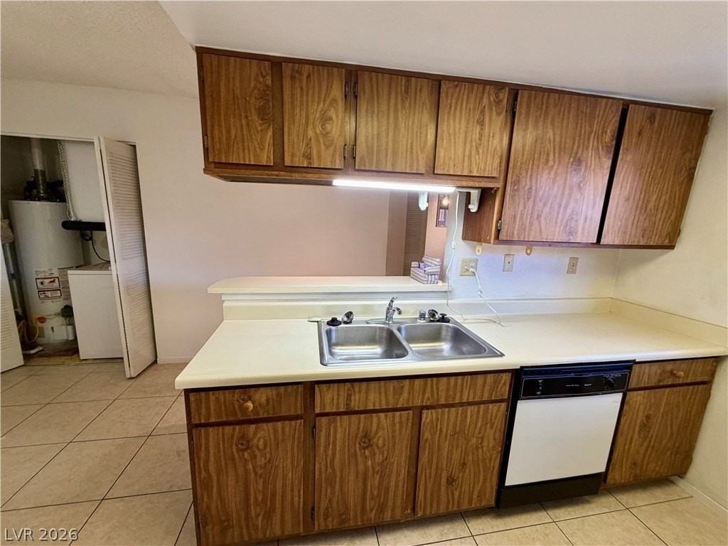 425 N Lamb Blvd #A - Photo 5 of 18