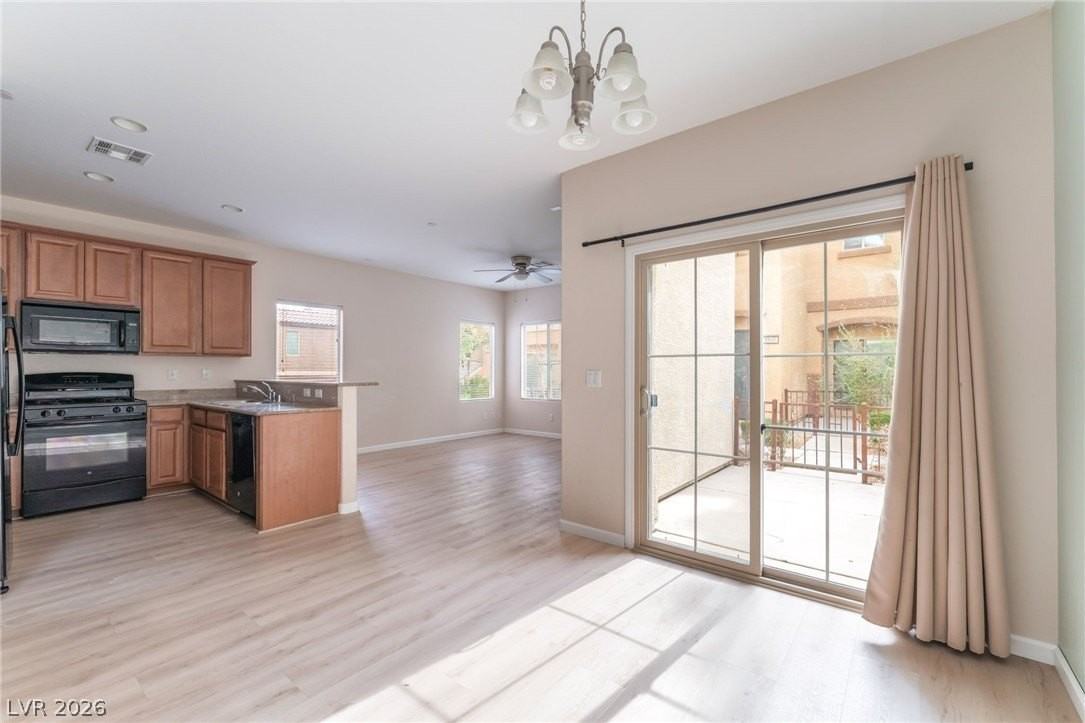 8941 Glass Gallery Ct - Photo 5 of 27