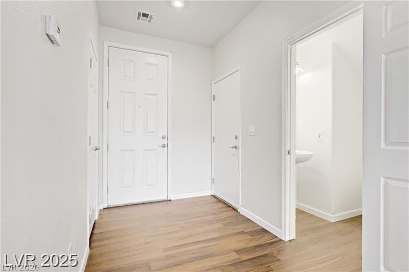 5948 Sakhalin Ave - Photo 6 of 47