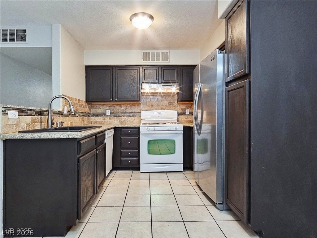 5150 Mandalay Springs Dr #103 - Photo 4 of 26