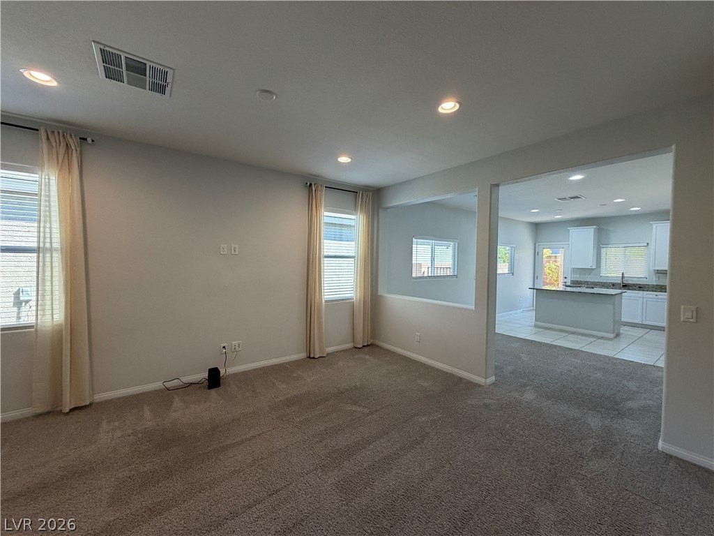 5814 Steinbeck Valley St - Photo 6 of 27