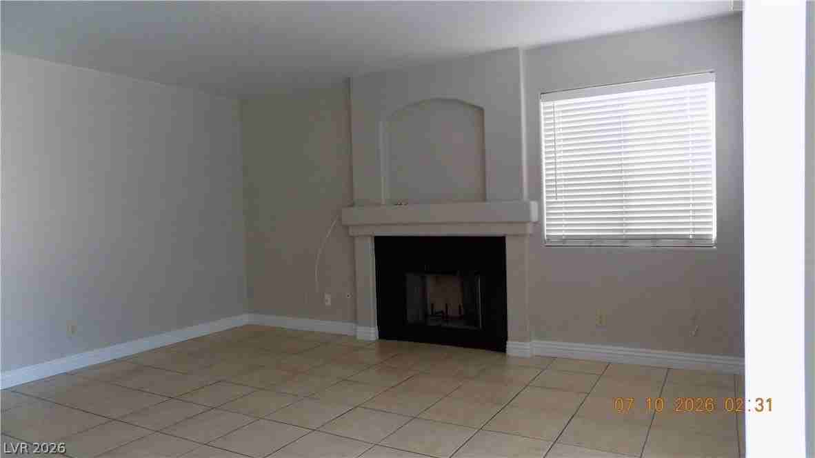 7421 Winterpine Ave - Photo 3 of 27