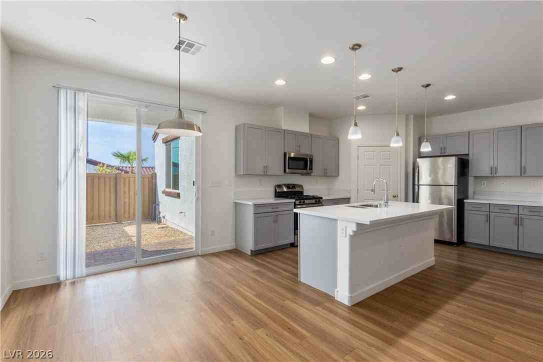 1592 Tilman Ln - Photo 2 of 24