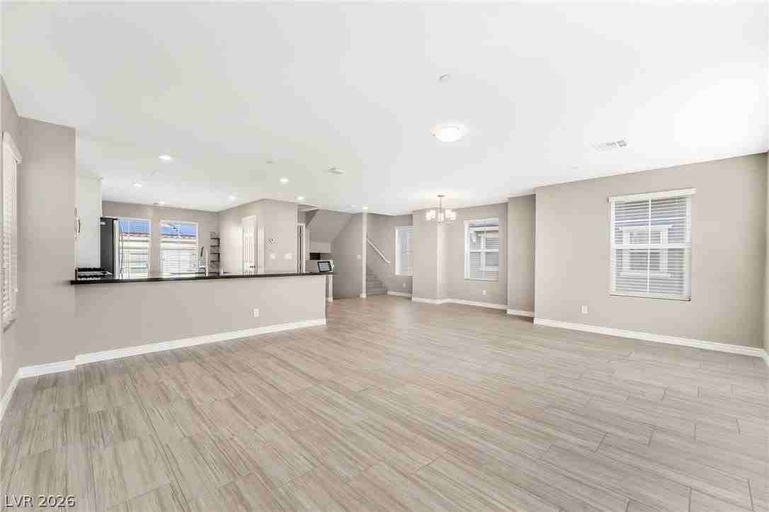 811 N Water St - Photo 5 of 27