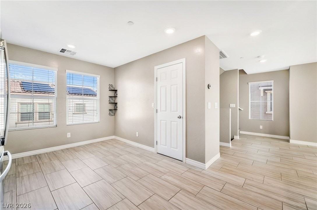 811 N Water St - Photo 7 of 27