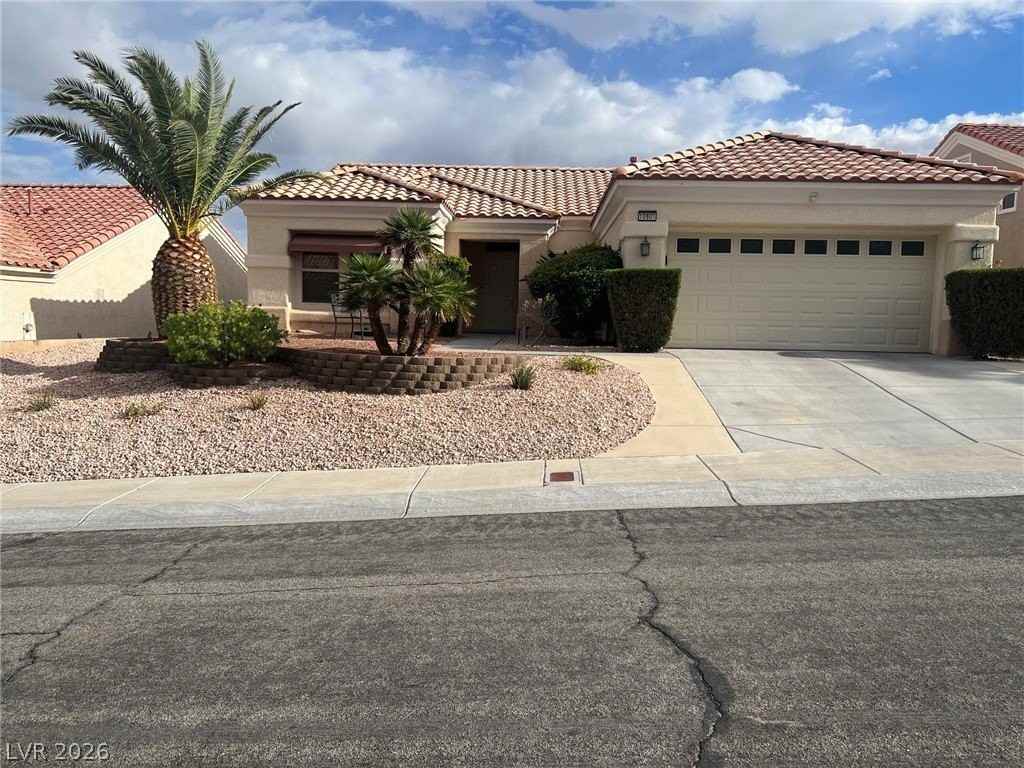 10801 Heritage Hills Dr - Photo 3 of 15