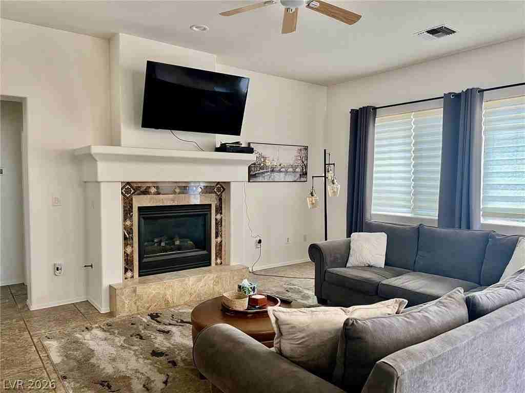 10801 Heritage Hills Dr - Photo 5 of 15