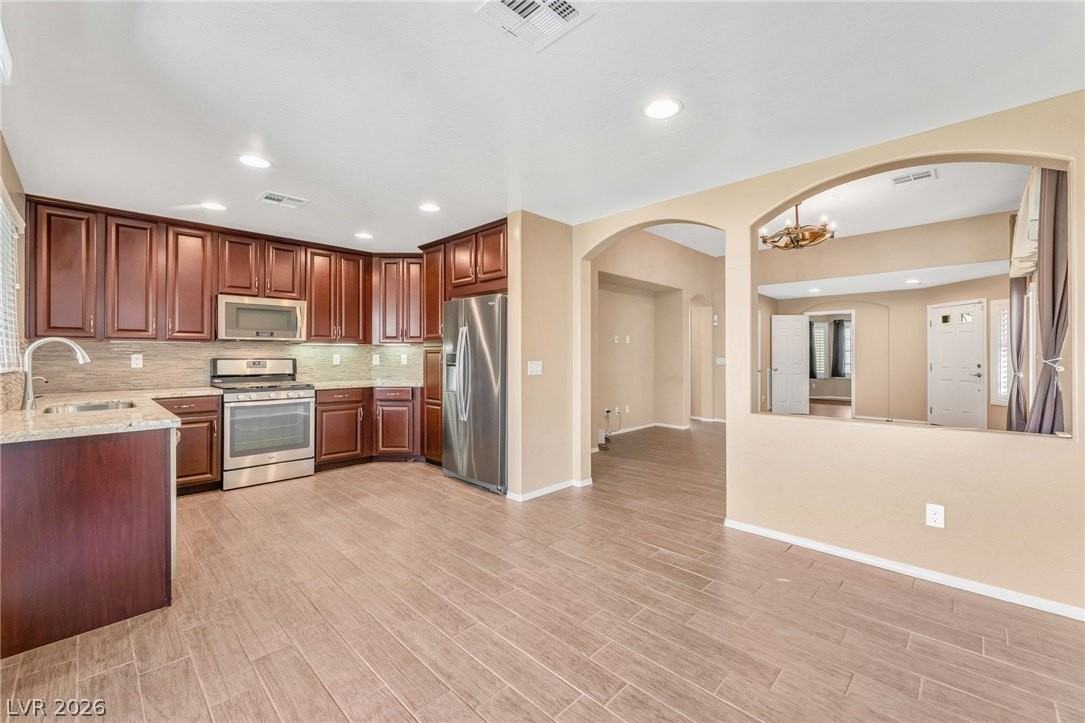 3740 Rocklin Peak Ave - Photo 6 of 20