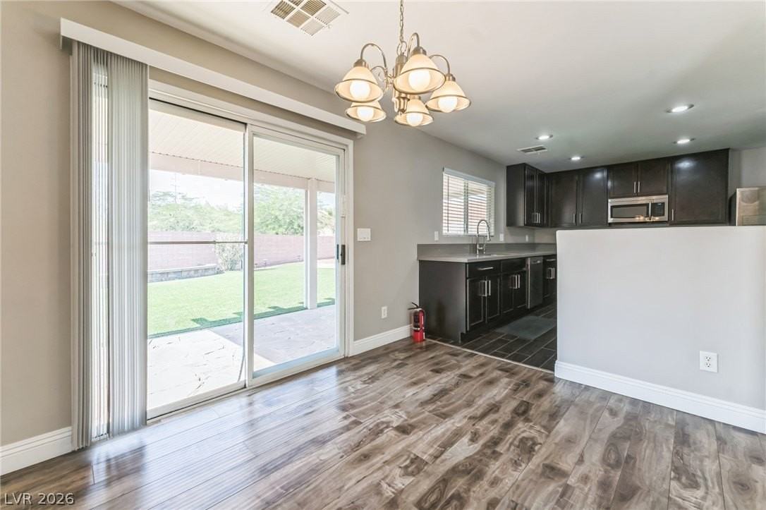 11129 Rossi Ave - Photo 3 of 16