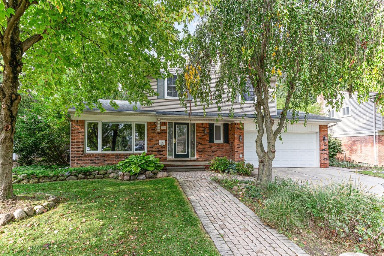 1698 Lexington St - Photo 2 of 50