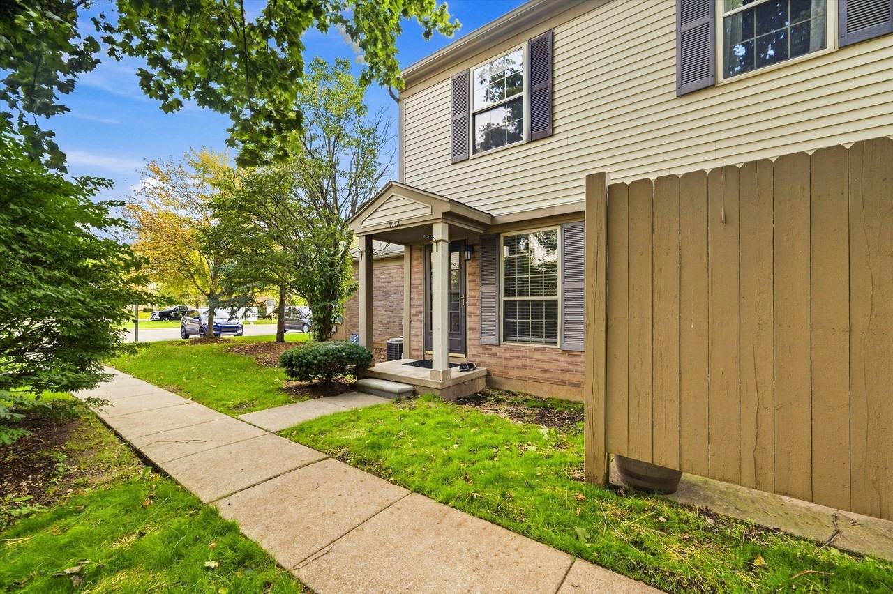 3034 Forest Creek Ct - Photo 4 of 50