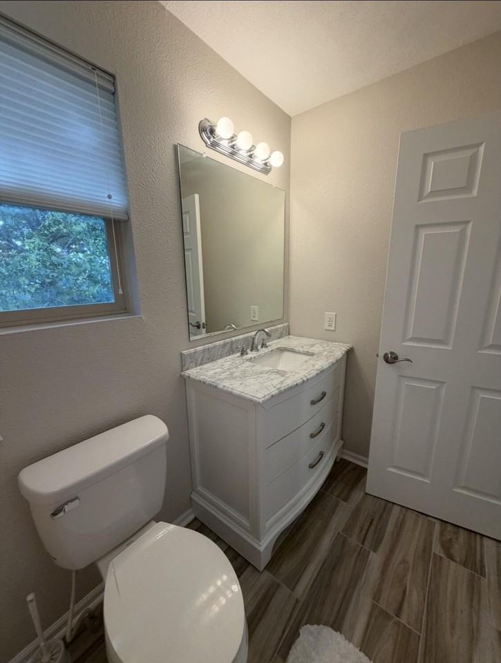 369 Knox Ave - Photo 5 of 17