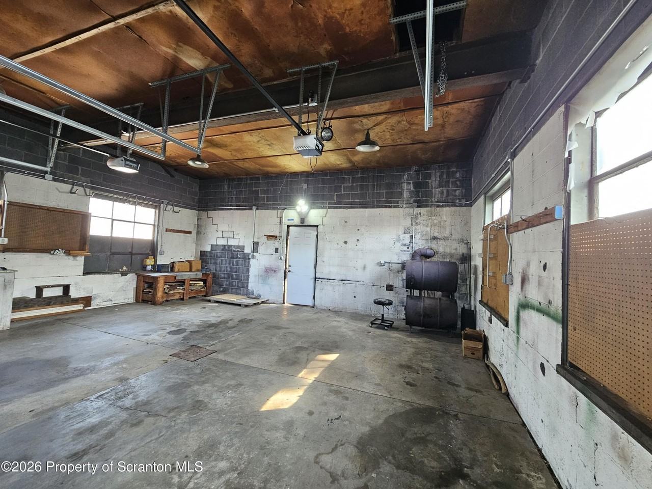 1105 Rundle St - Photo 4 of 6
