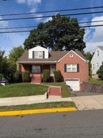 featured image of 424 Greylock Pkwy