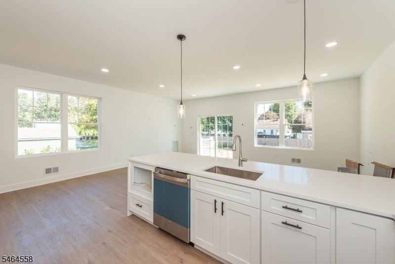 8 Halsey St #8 - Photo 5 of 22