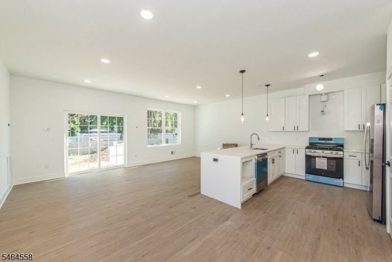 8 Halsey St #8 - Photo 6 of 22
