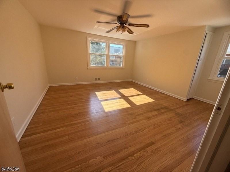 387 Grove St - Photo 5 of 15
