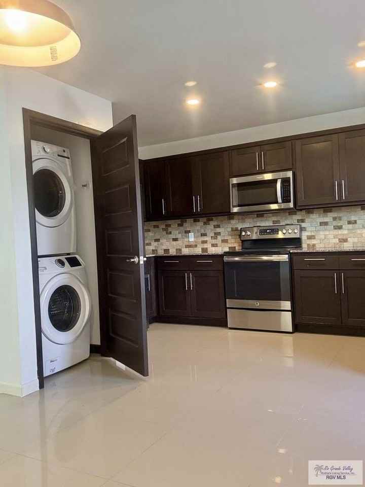 2675 E Price Rd #C2 - Photo 5 of 23
