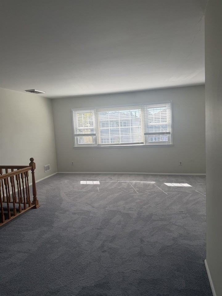 17 Centre Ln - Photo 7 of 17