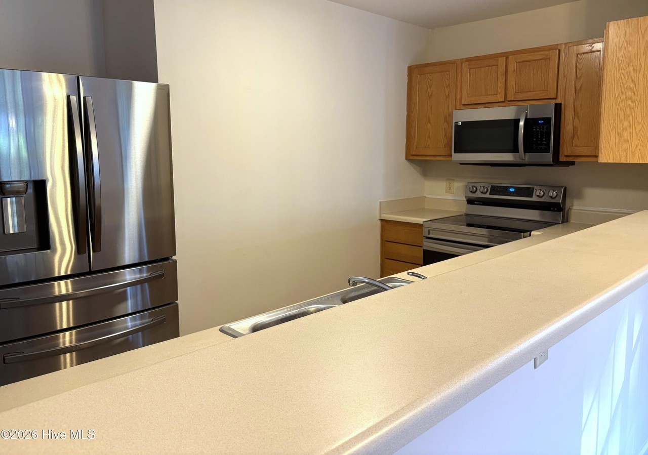 1733 41st St #A - Photo 6 of 24