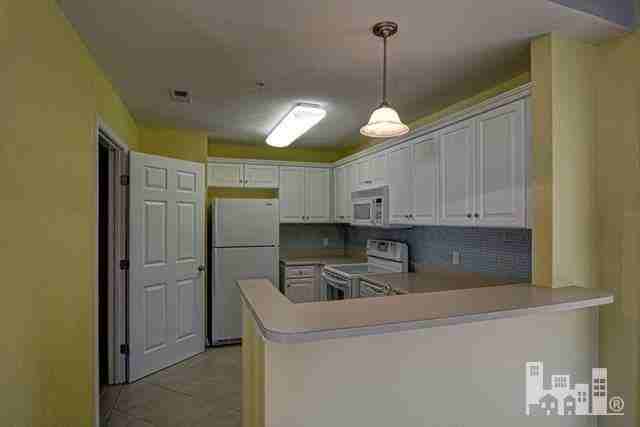 633 Spencer Farlow Dr #31 - Photo 6 of 16