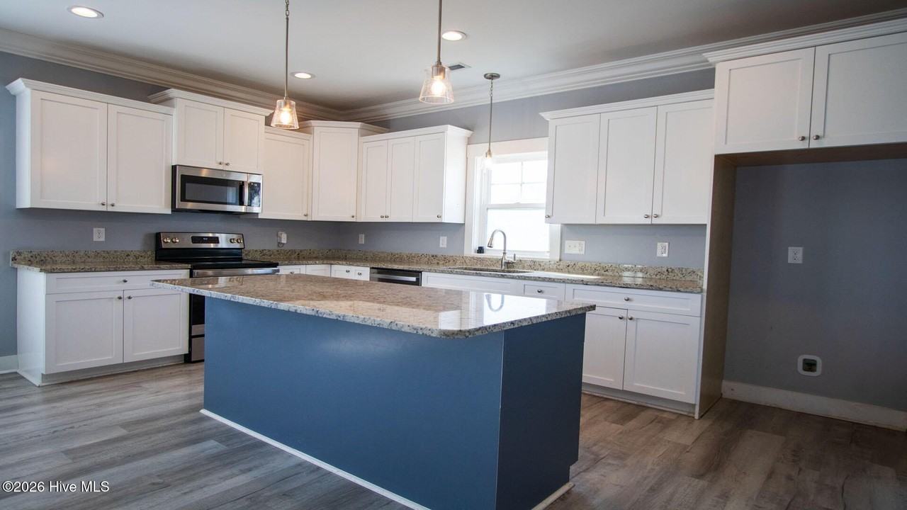 279 E Ivybridge Dr - Photo 4 of 28