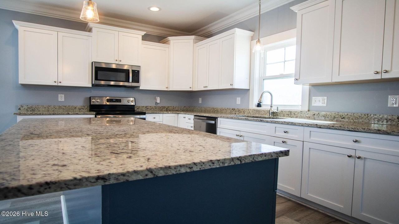 279 E Ivybridge Dr - Photo 5 of 28