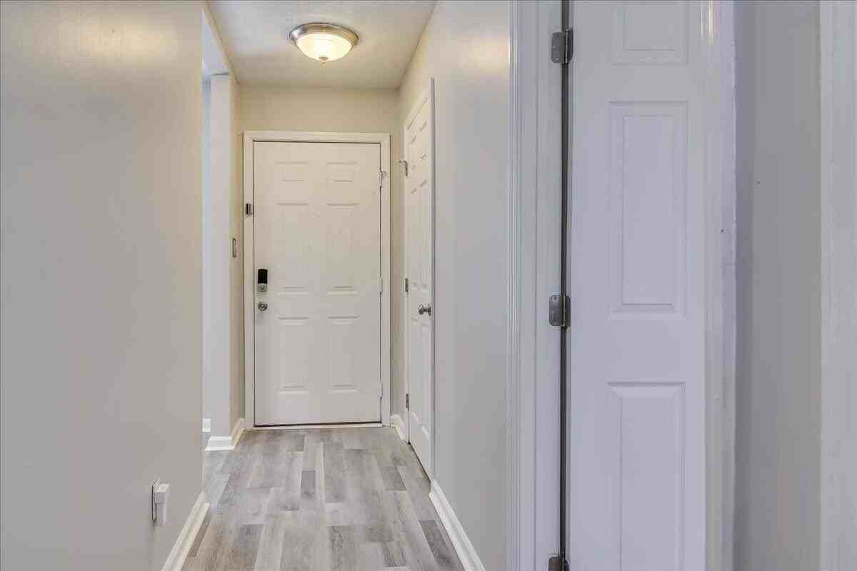 23 Londonberry Ln - Photo 6 of 44
