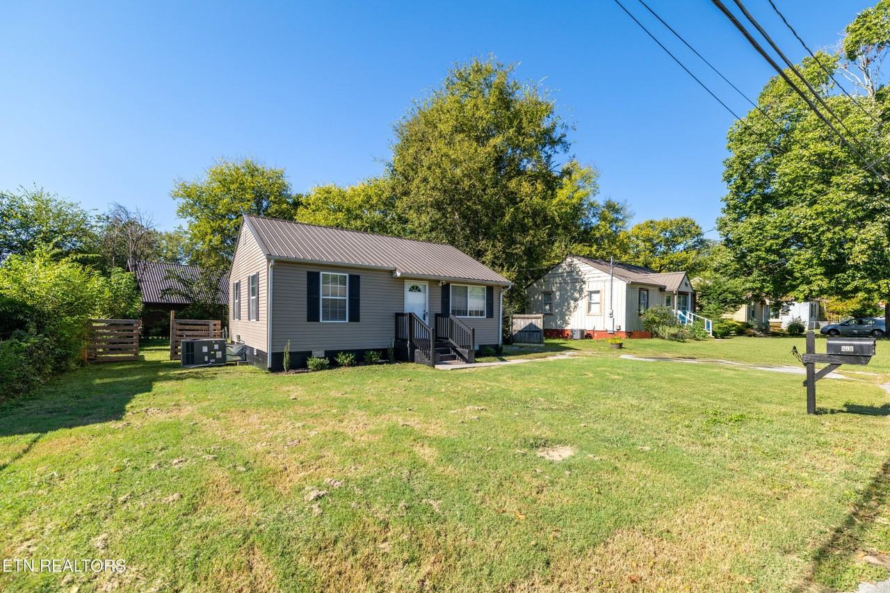 203 Coleman St - Photo 5 of 23