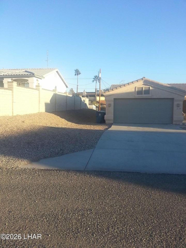 2150 Constellation Ln - Photo 2 of 34