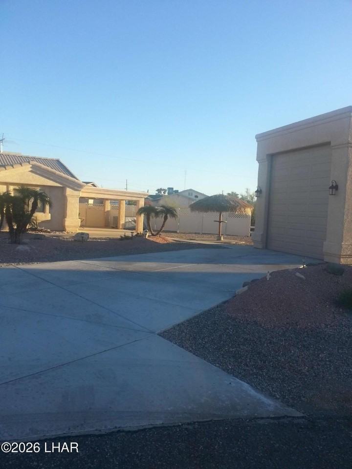 2150 Constellation Ln - Photo 4 of 34