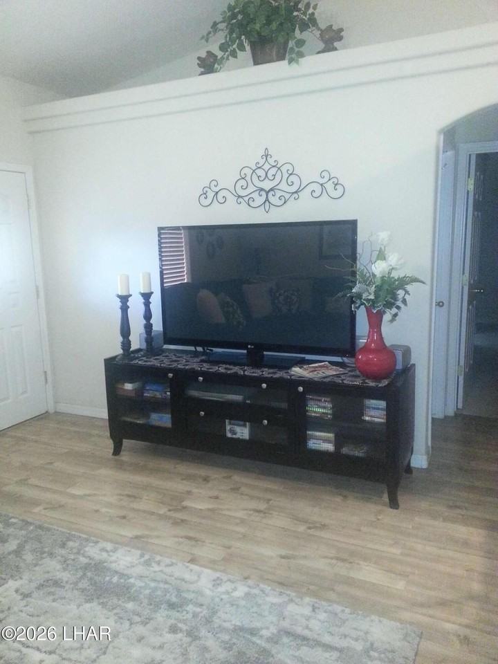 2150 Constellation Ln - Photo 6 of 34