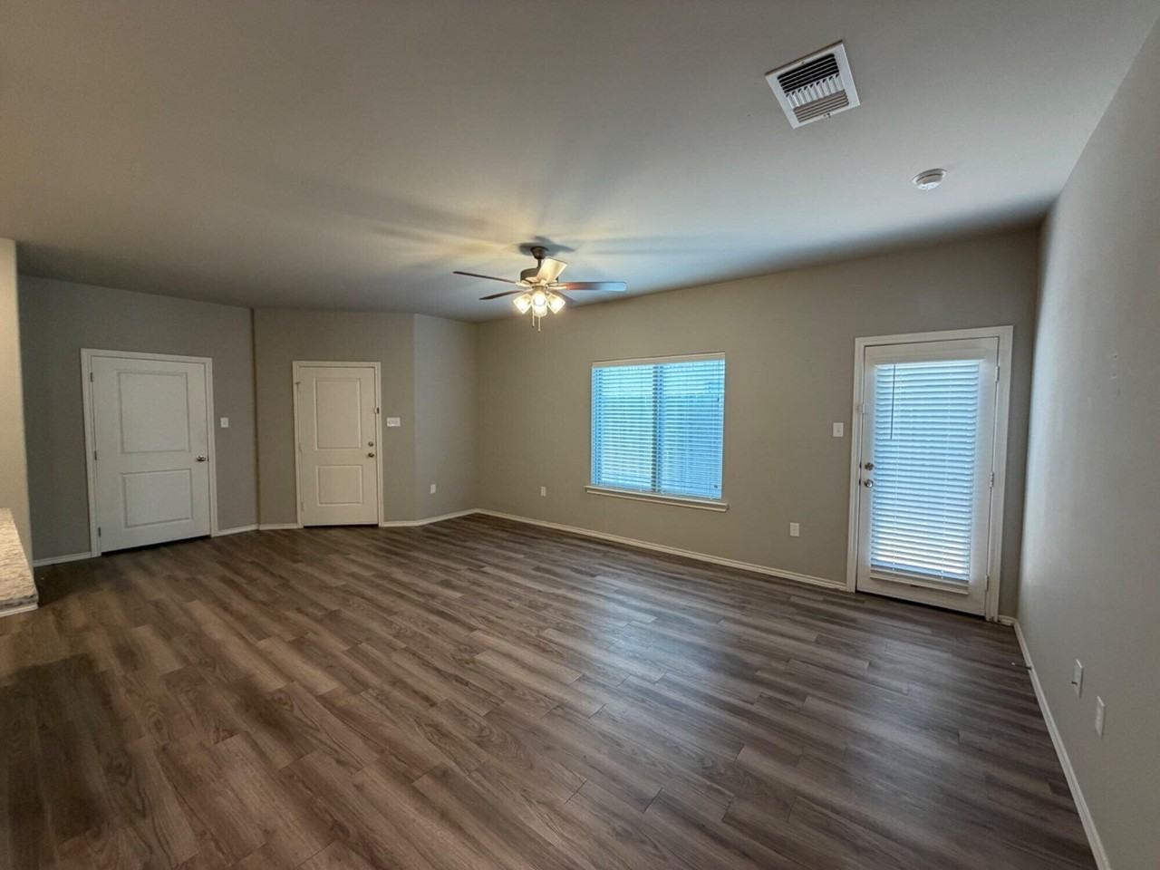 1219 Preston Trl - Photo 2 of 15
