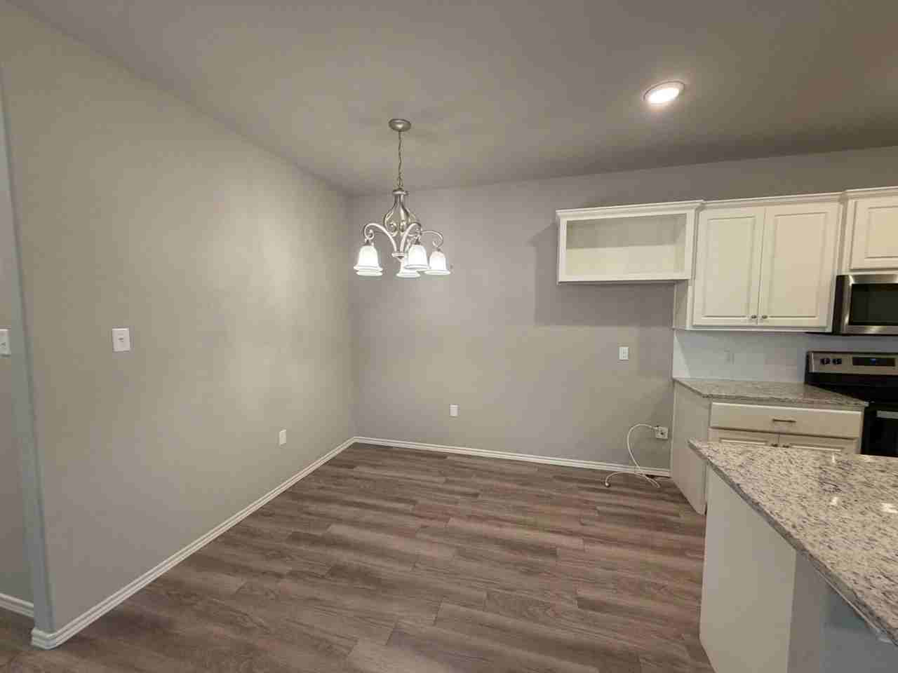 1219 Preston Trl - Photo 3 of 15
