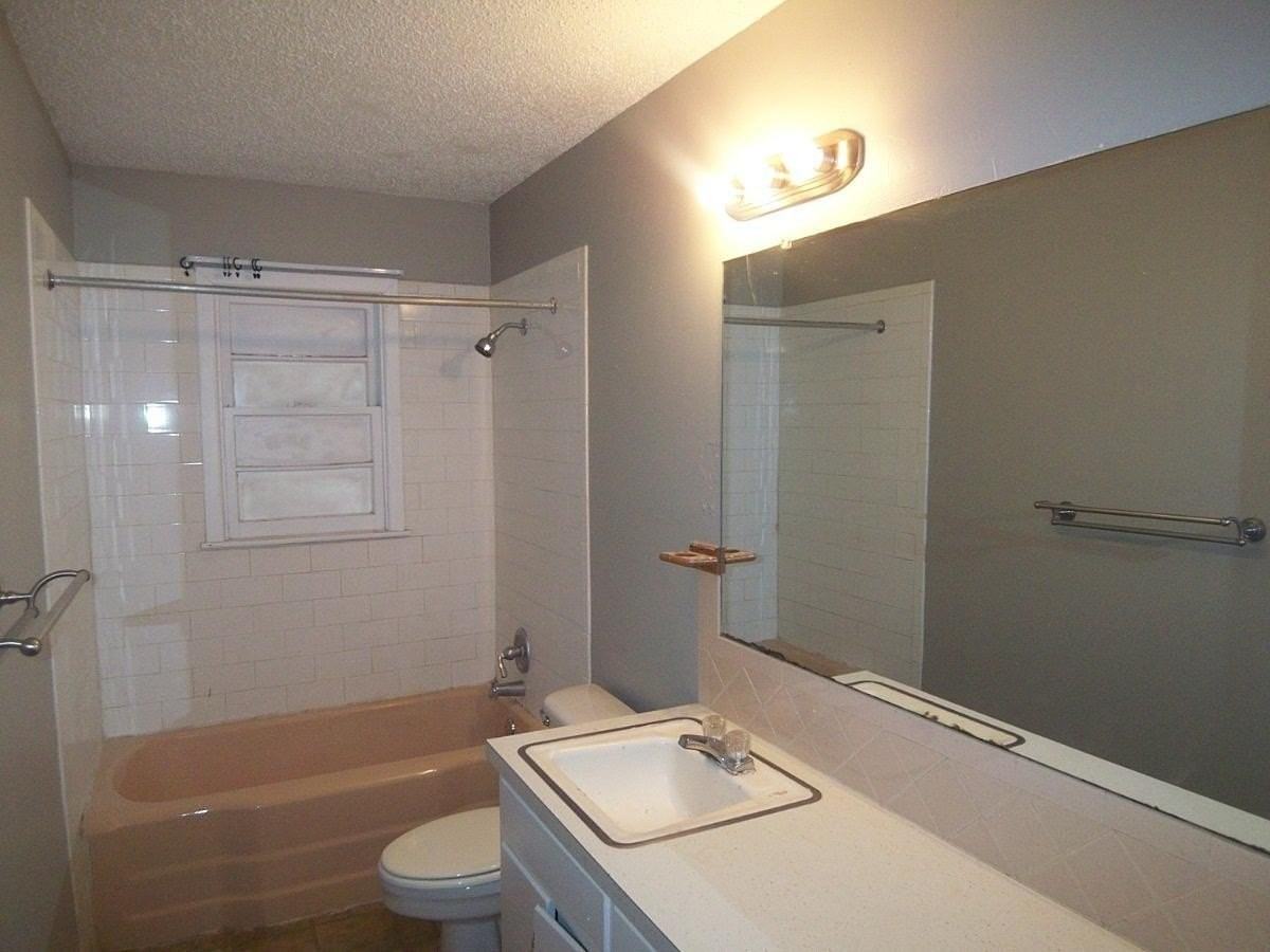 5401 Temple Ave #A - Photo 4 of 7