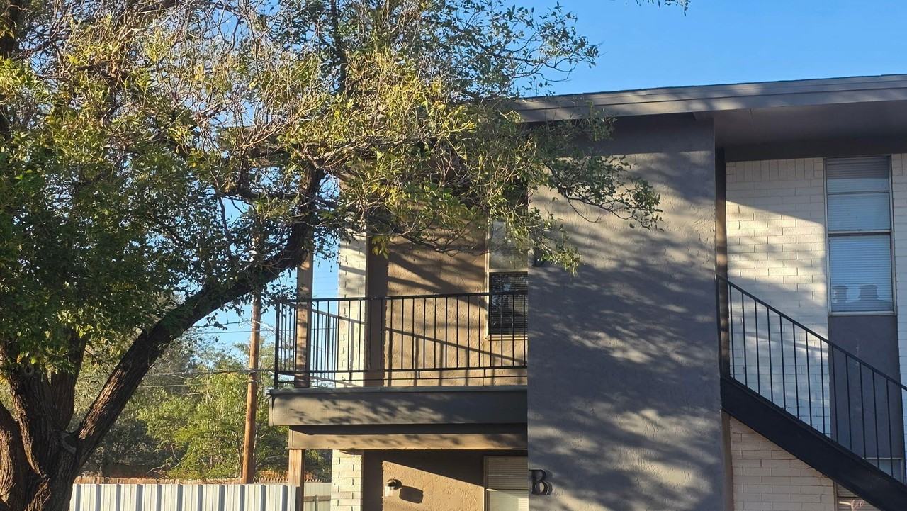 3110 Salisbury Ave #C - Photo 2 of 10