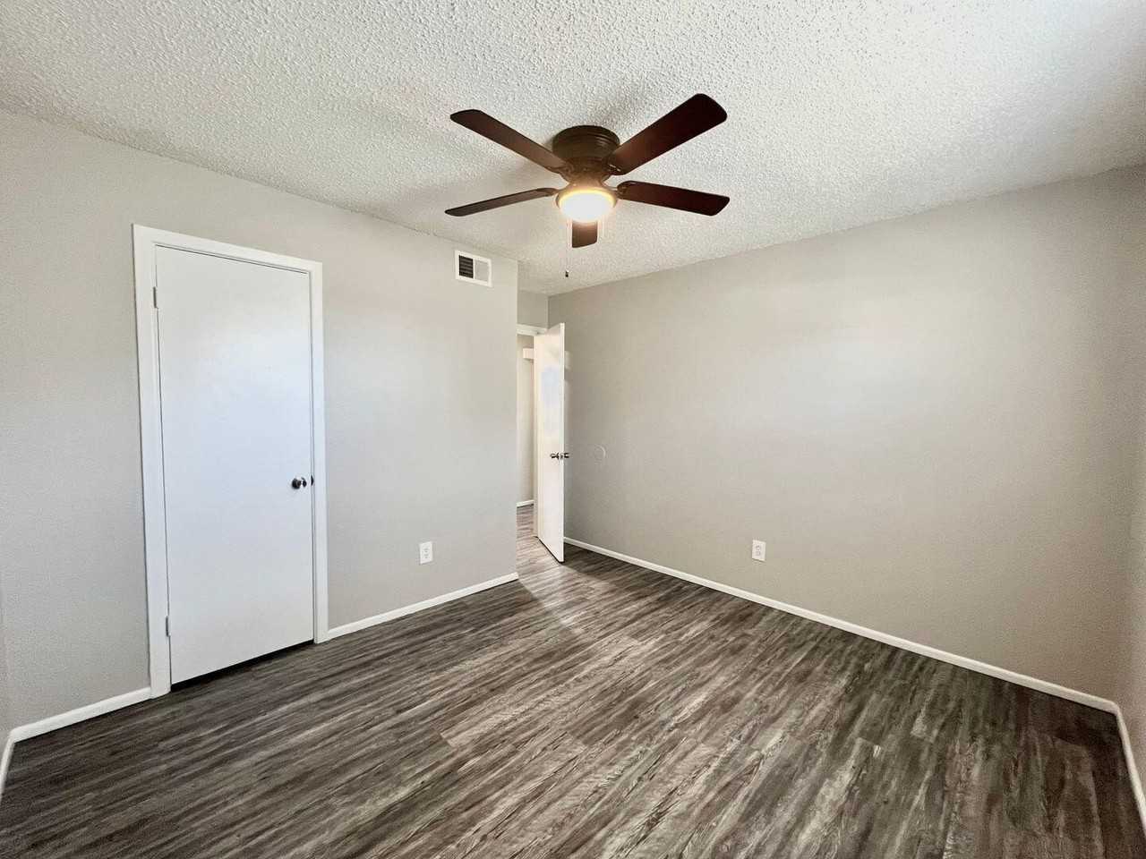 3110 Salisbury Ave #C - Photo 6 of 10