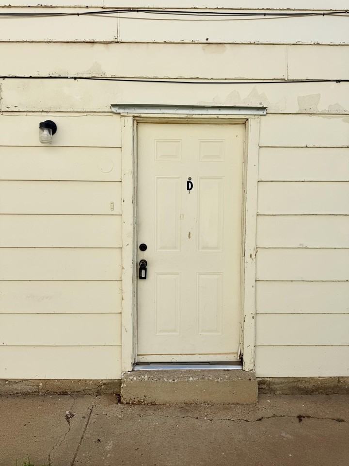 1503 Bradley St #D - Photo 2 of 34
