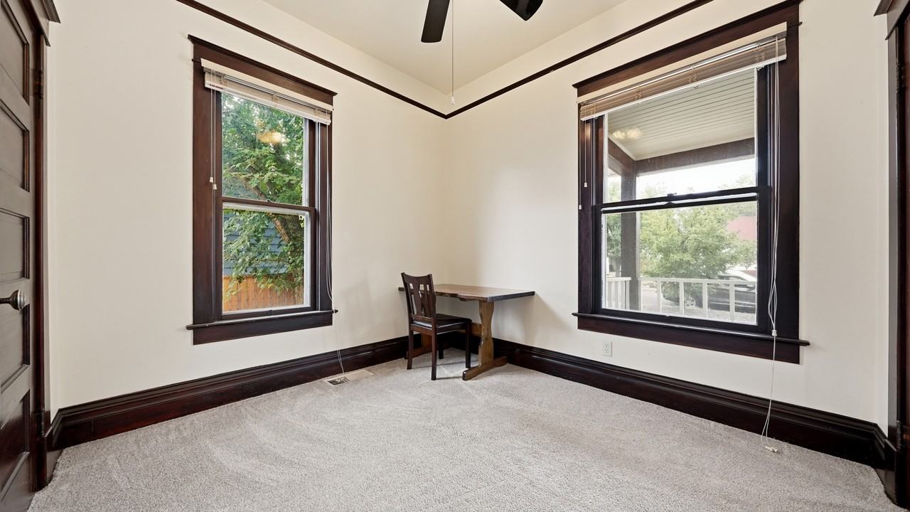 1245 Rood Ave #1 - Photo 7 of 29
