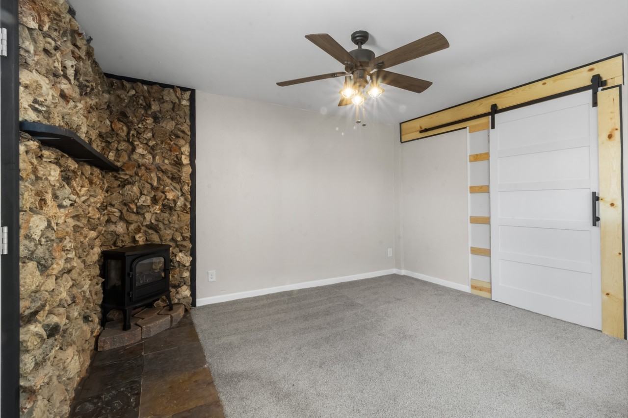 460 Patillo Dr #1 - Photo 4 of 29