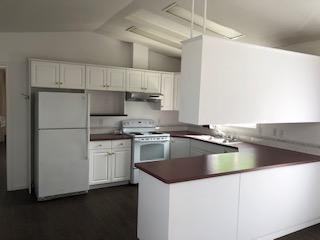 9630 122 Ave - Photo 2 of 10