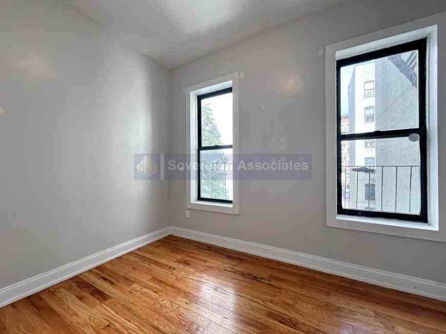 573 W 159th St - Photo 4 of 8