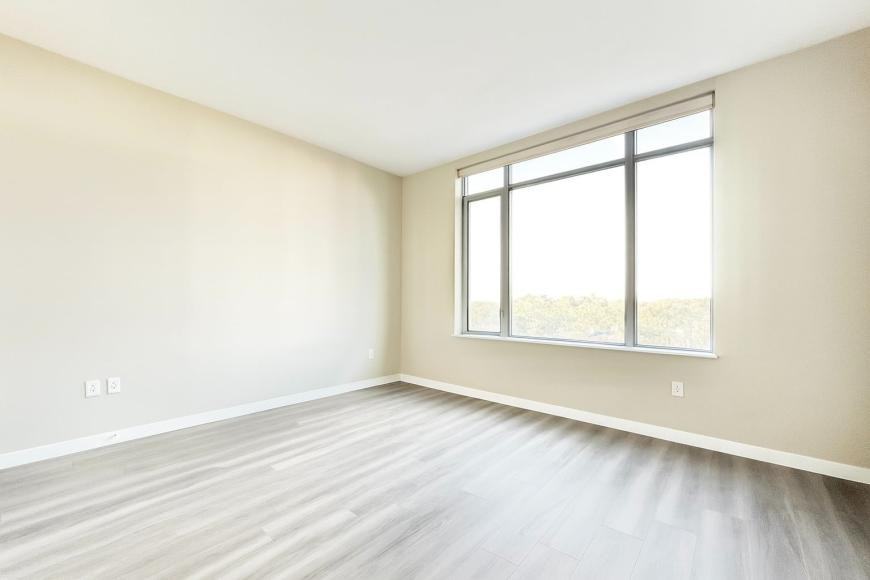 1524 Sheepshead Bay Rd - Photo 6 of 10